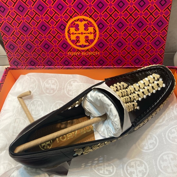 Tory Burch Women Raffa leather Loafer,Brand new with box and Dust bag. - Picture 7 of 7